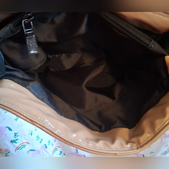 NWOT Think Royln Bar Bar Cream Vegan Patent Neutral Casual Boho Purse Bag - Picture 10 of 13